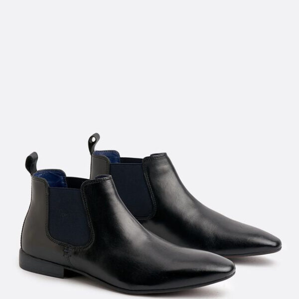 Carnaby Black