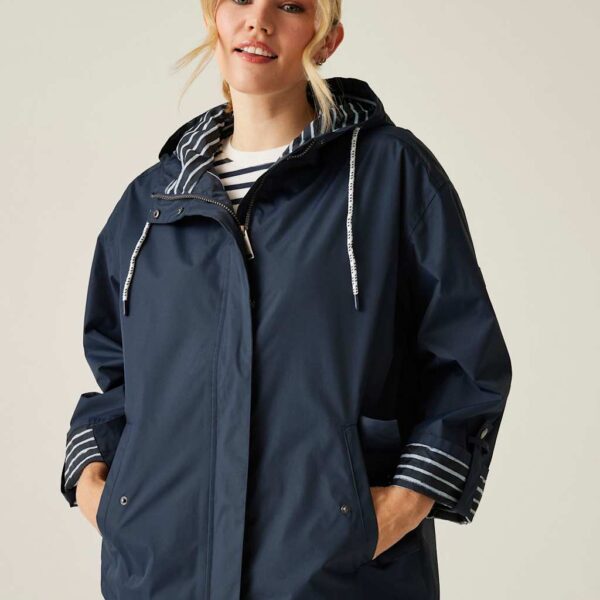 Regatta Women's Sasry Waterproof Hooded Raincoat - 14 - Navy, Navy