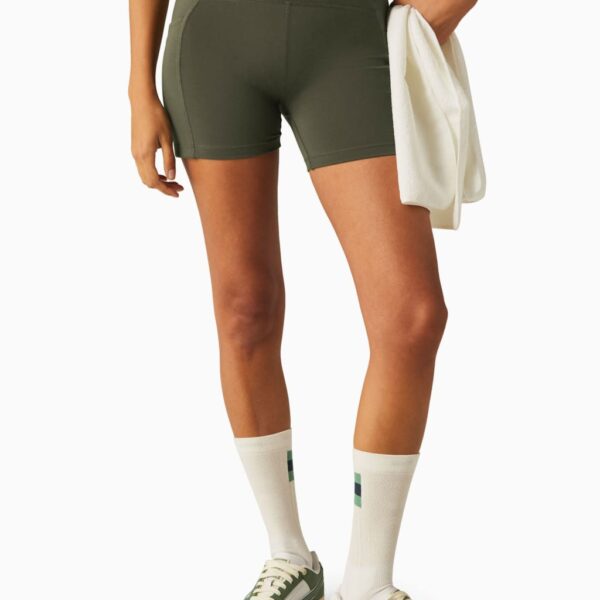 Beyond Yoga Women's Powerbeyond Strive Shorts - M - Khaki, Khaki