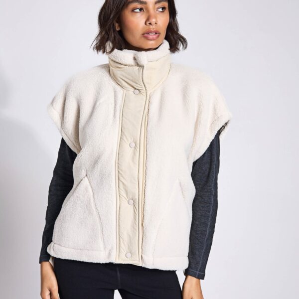 Fp Movement Women's Scout It Out Fleece Funnel Neck Gilet - M - Ivory, Ivory,Putty