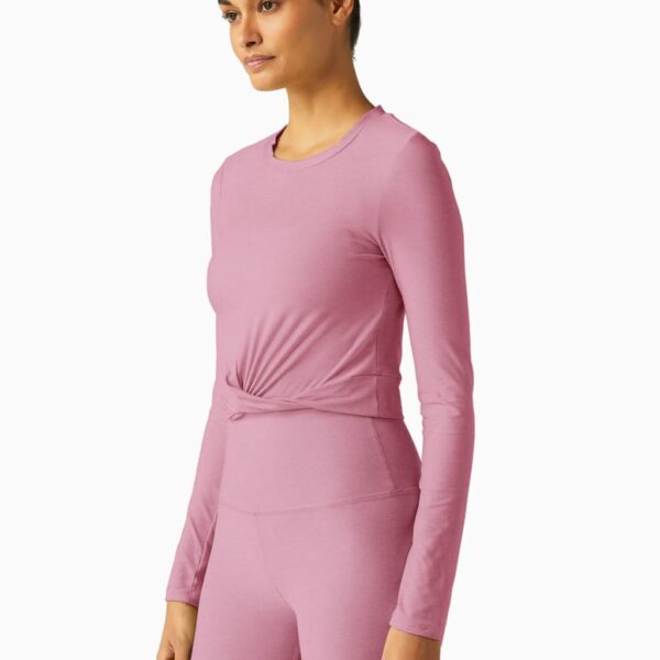 Beyond Yoga Women's Featherweight Center Stage Crop Yoga Top - M - Pink, Red,Pink