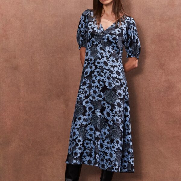Ro&Zo Women's Floral V-Neck Ruched Midi Tea Dress - 12REG - Blue Mix, Blue Mix