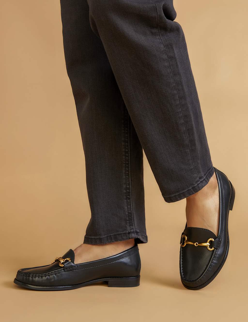 Jones Bootmaker Women's Wide Fit Leather Flat Loafers - 5 - Black, Black