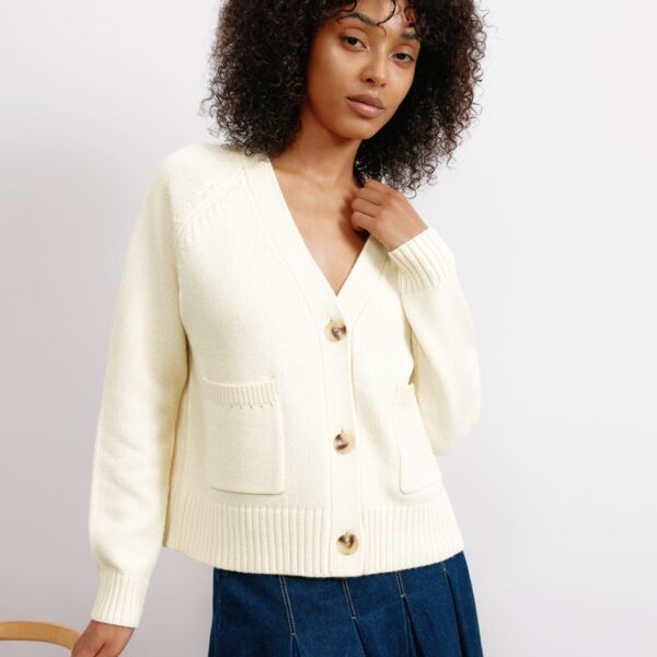 Albaray Women's V-Neck Relaxed Cardigan with Wool - 18 - Cream, Cream,Black