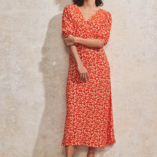 Ro&Zo Women's Ditsy Floral V-Neck Midaxi Tea Dress - 10REG - Red Mix, Red Mix