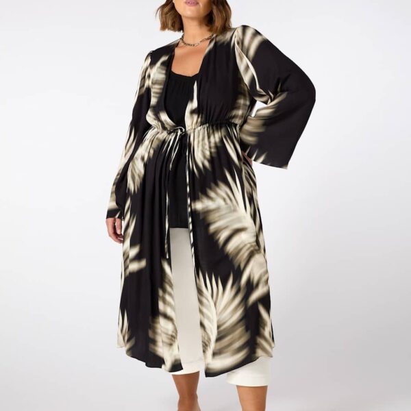 Live Unlimited London Women's Leaf Print Drawstring Waist Longline Kimono - 18 - Black Mix, Black Mix