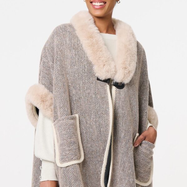 Faux Fur Trim 1/2 Sleeve Buckled Poncho