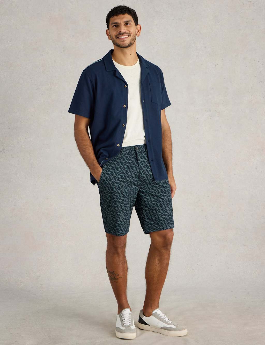 White Stuff Men's Cotton Rich Fish Print Chino Shorts - 34REG - Navy Mix, Navy Mix
