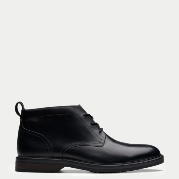 Clarks Men's Leather Chukka Boots - 6 - Black, Black,Tan