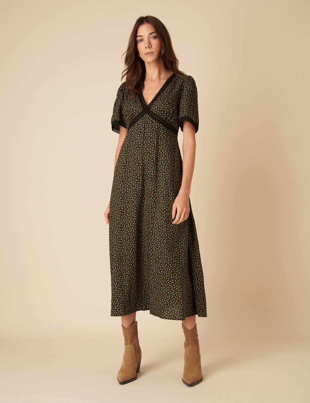 Nobody's Child Women's Floral V-Neck Midi Tea Dress - 10 - Black Mix, Black Mix