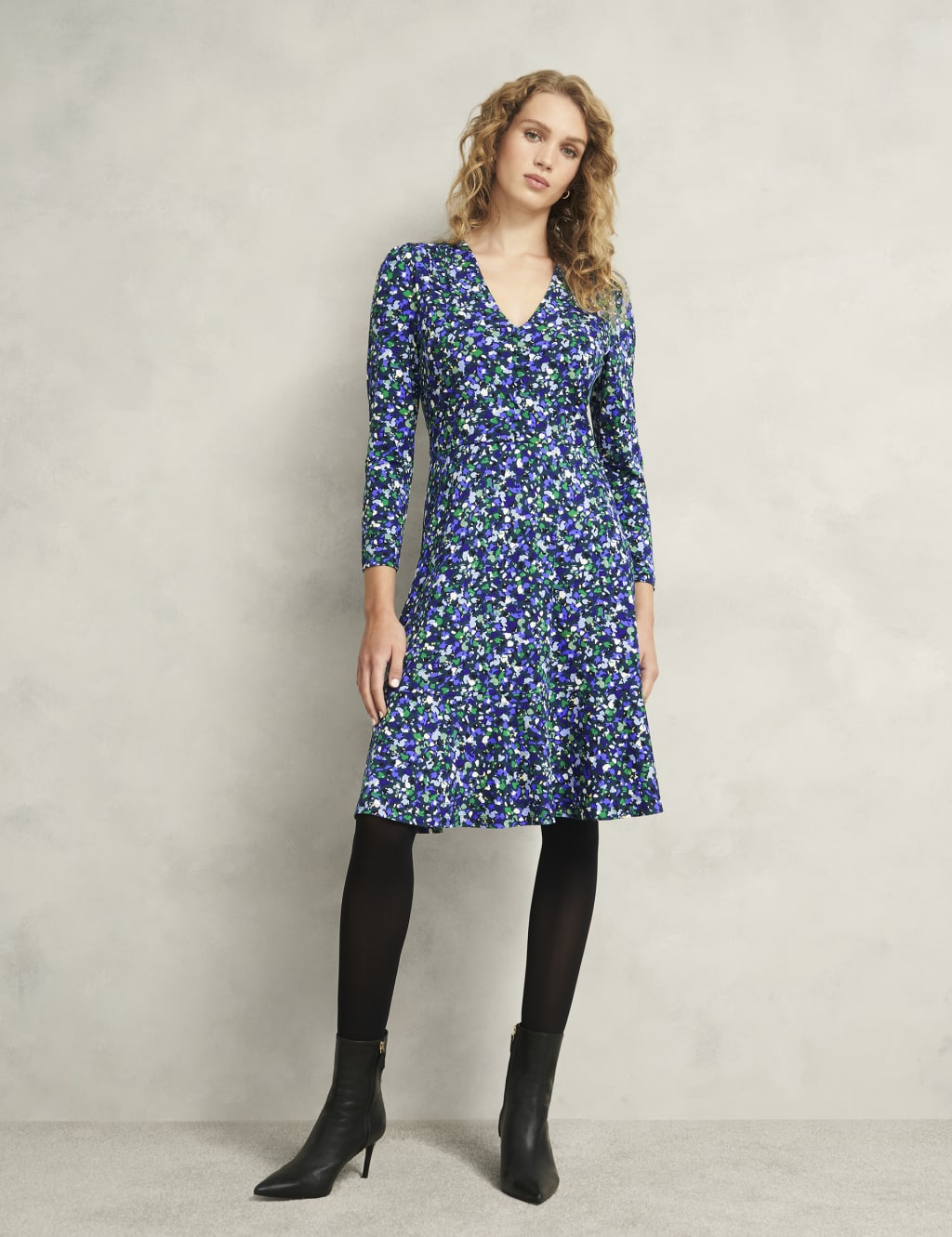 Hobbs Women's Jersey Floral V-Neck Knee Length Skater Dress - 14REG - Multi, Multi