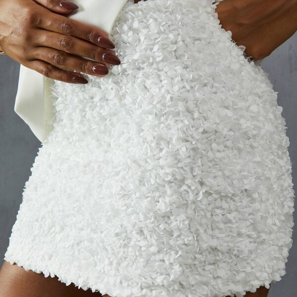 Womens Floral Applique Low Waist Mini Skirt - white - 8, White