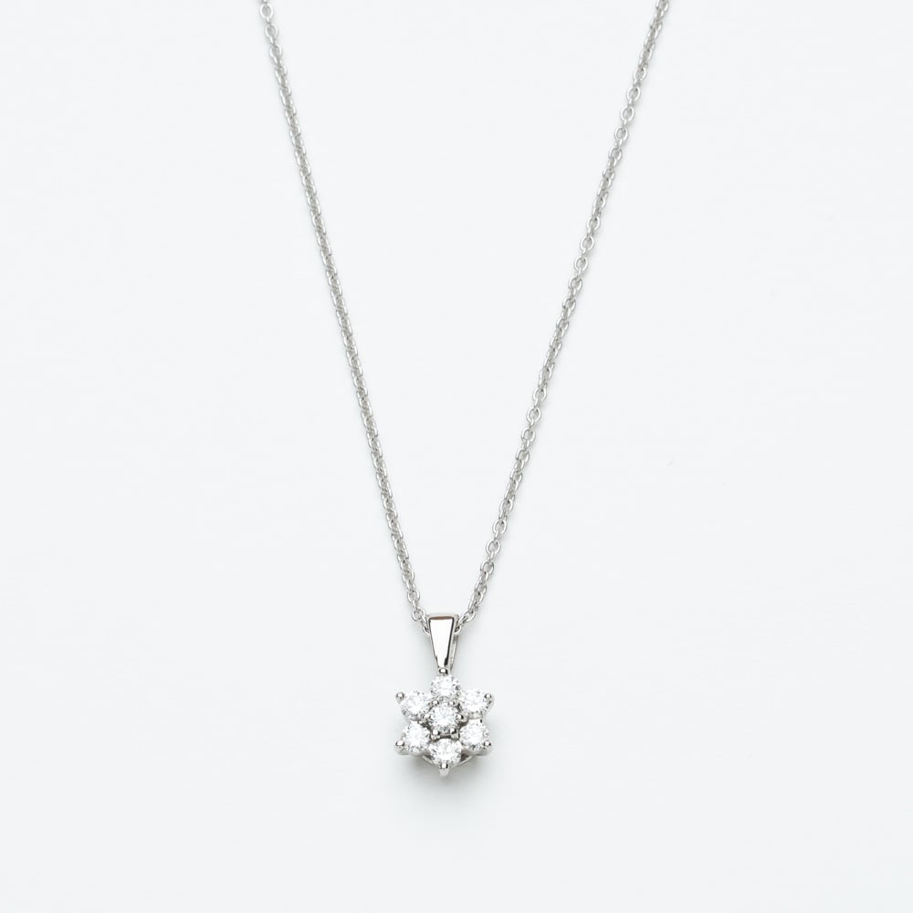 18ct White Gold 0.25ct Diamond Daisy Cluster Pendant Necklace KDCP25/21214C