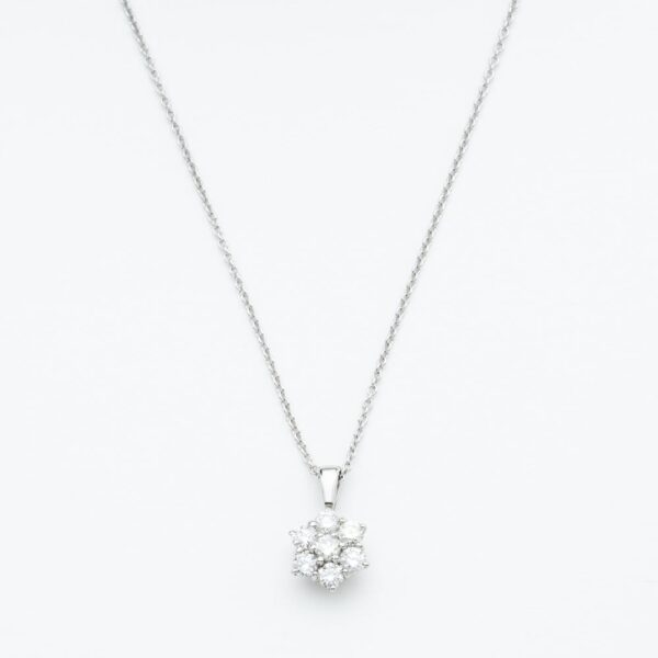18ct White Gold Approx 0.50Ct Diamond Daisy Cluster Pendant Necklace KDCP50/31719C