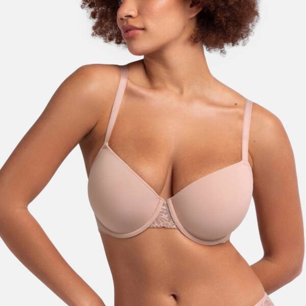 NADIA DEMI BRA