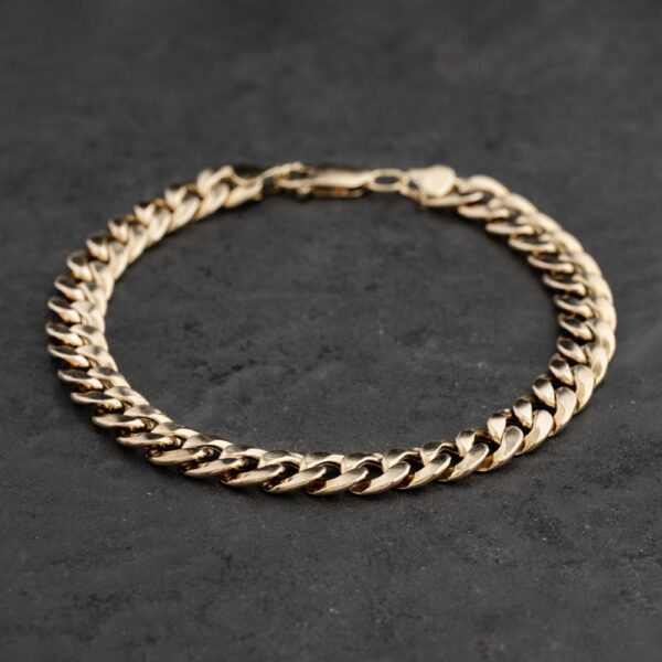 Pre-Owned 9ct Yellow Gold 8 Inch Curb Chain Bracelet 41081294