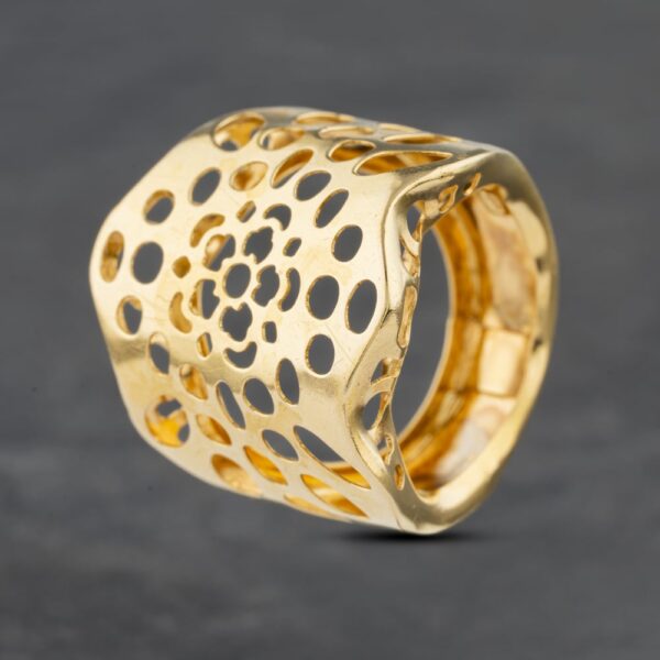 Pre-Owned 18ct Yellow Gold Openwork Flower Design Ring 41102390