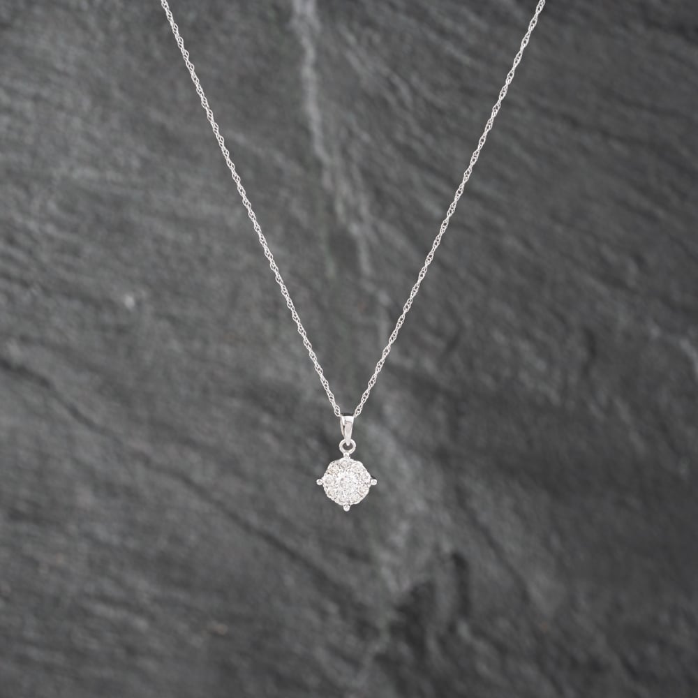 Pre-Owned 18ct White Gold 0.33ct Brilliant Cut Diamond Round Cluster Pendant & 18 Inch Prince Of Wales Chain 41142866