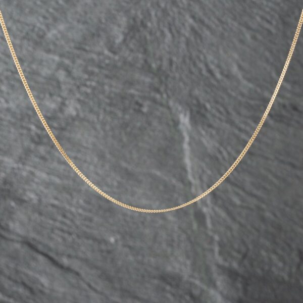 Pre-Owned 18ct Yellow Gold 16 Inch Curb Chain 41162181