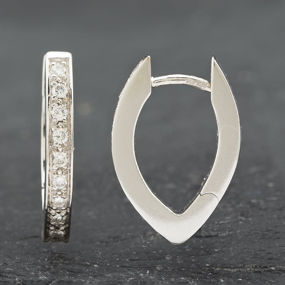 Pre-Owned 18ct White Gold 19mm Diamond Leverback Earrings 41172293
