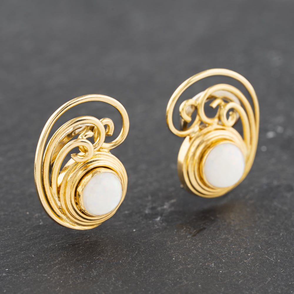 Pre-Owned Yellow Gold Opal Clip On Earrings 41172984