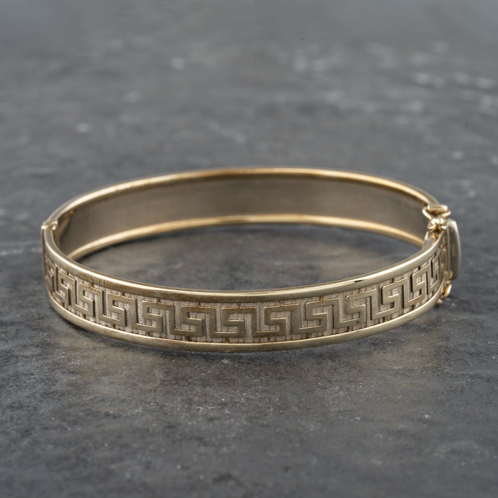 Pre-Owned 9ct Two Colour Gold Greek Key Design Standard Hinged Bangle 41211342