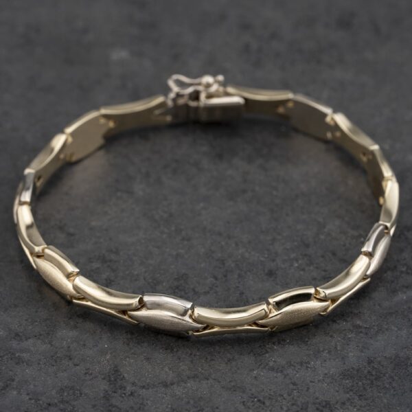 Pre-Owned 9ct Two Colour Gold Fancy Flat 7.5 Inch Link Chain Bracelet 41281730