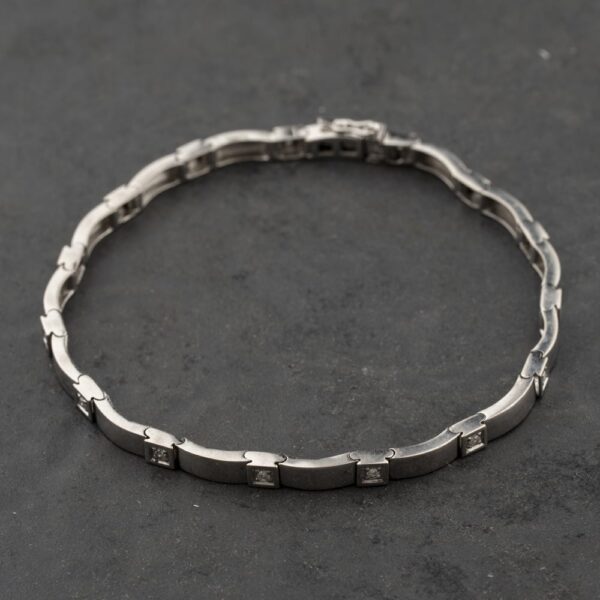 Pre-Owned 9ct White Gold 0.21ct Brilliant Cut Bar Linked 7.25 Inch Bracelet 41281798