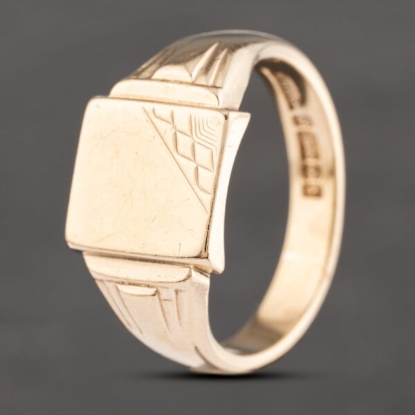 Pre-Owned Vintage 9ct Yellow Gold Part Engraved Square Signet Ring 41342128