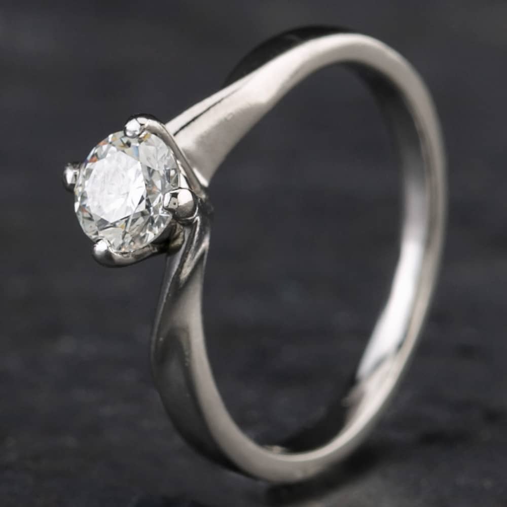 Pre-Owned Platinum 0.50ct Brilliant Cut Diamond Twist Solitaire Ring 4148046