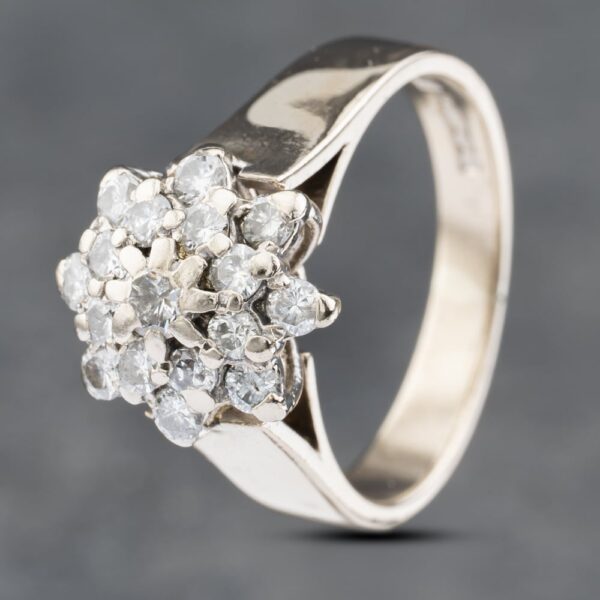 Pre-Owned 18ct White Gold Brilliant Cut Diamond Flower Cluster Ring 41481785