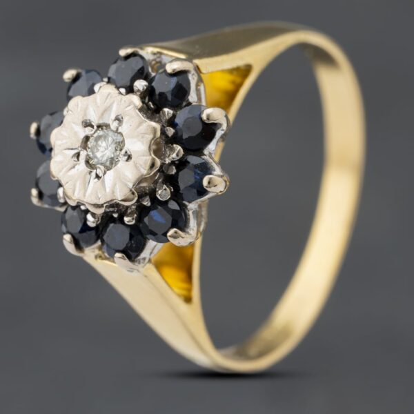 Pre-Owned Vintage 18ct Yellow Gold Sapphire & Brilliant Cut Diamond Round Cluster Ring 41481815
