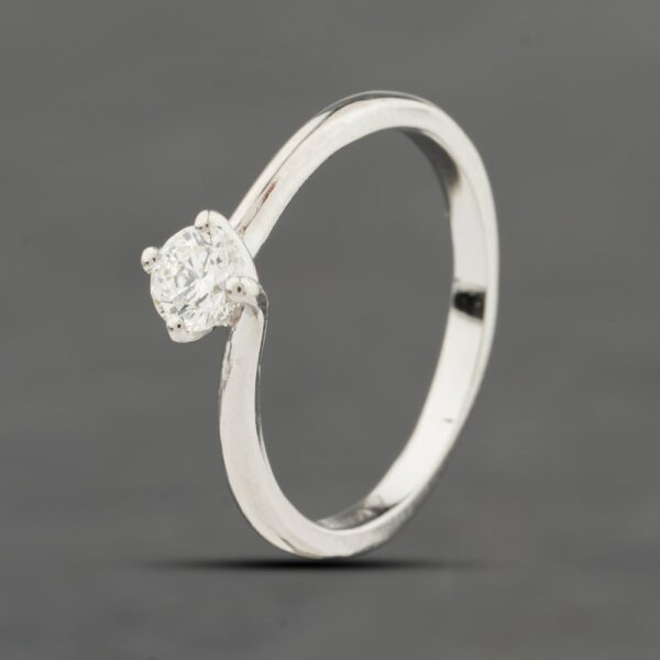 Pre-Owned Platinum 0.25ct Brilliant Cut Diamond Solitaire Ring 41482034