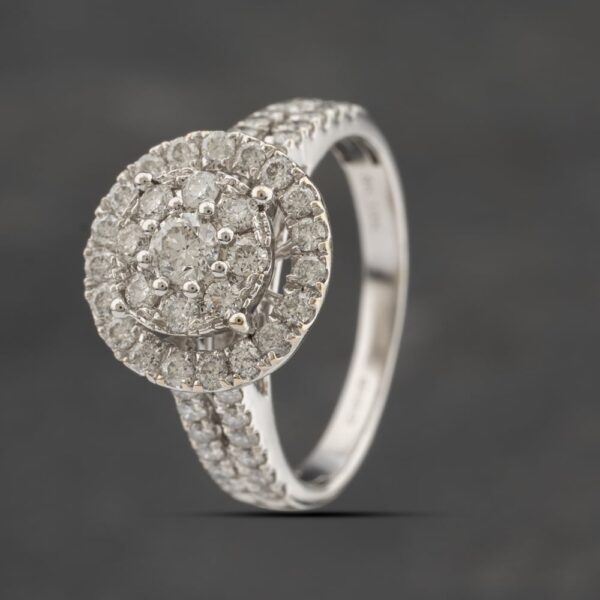 Pre-Owned 18ct White Gold 1.00ct Diamond Round Two Tier Cluster Ring 41482127