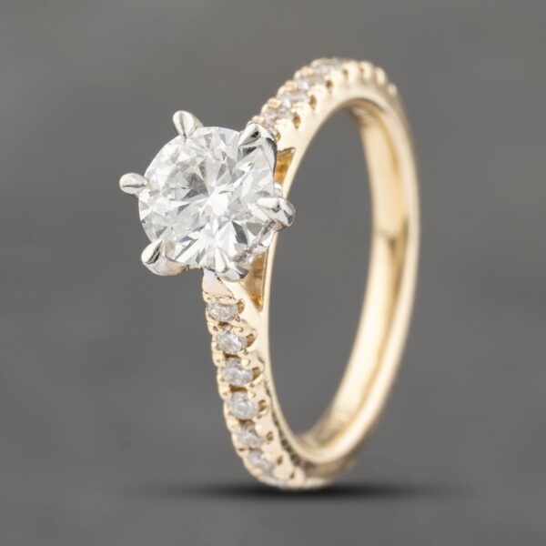 Pre-Owned 14ct Yellow Gold 0.87ct Brilliant Cut Diamond Shoulder Set Solitaire Ring 41482261