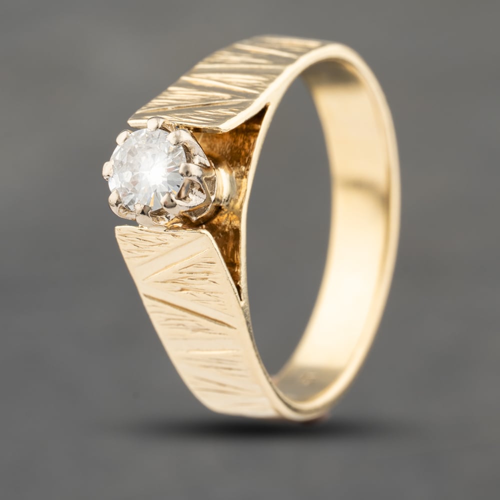 Pre-Owned Vintage Yellow Gold 0.35ct Brilliant Cut Diamond Bark Effect Shoulders Solitaire Ring 41482262