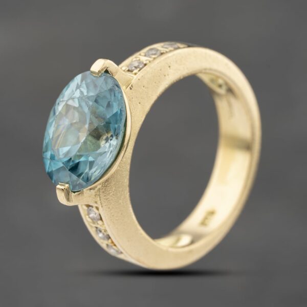 Pre-Owned 14ct Yellow Gold Blue Zircon Zircon & 0.12ct Diamond Tension Set Dress Ring 41482288