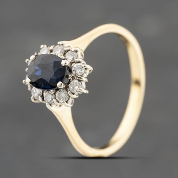 Pre-Owned 18ct Yellow Gold Sapphire & Diamond Flower Cluster Ring 41482348
