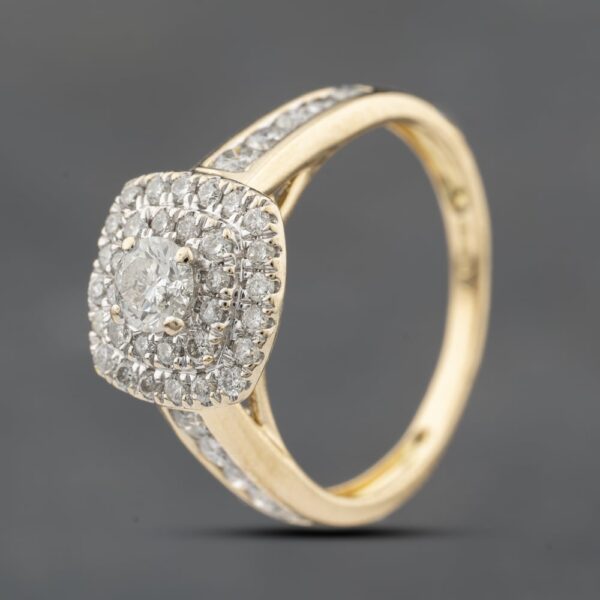 Pre-Owned 18ct Yellow Gold Diamond Shoulder Set Tiered Cluster Ring 41482395