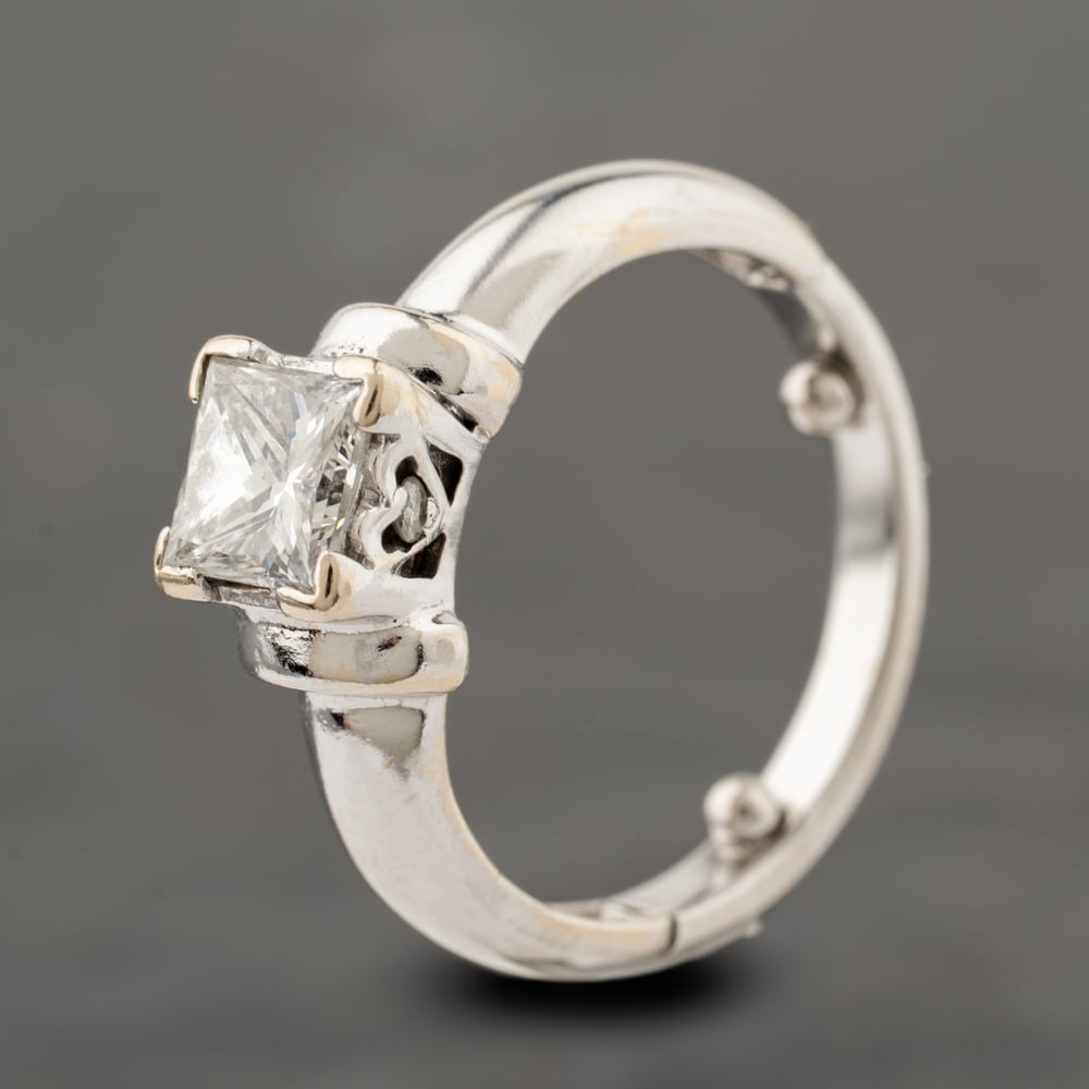 Pre-Owned Yellow Gold 0.80ct Princess Cut Diamond Solitaire Ring 41482443