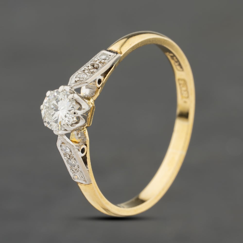 Pre-Owned Vintage Yellow Gold 0.25ct Brilliant Cut Diamond Diamond Set Shoulders Solitaire Ring 41482469