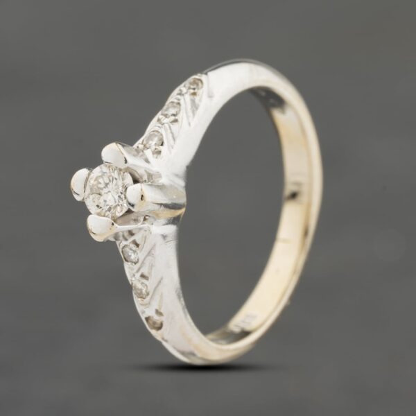 Pre-Owned 18ct White Gold Brilliant Cut High Set Diamond Shoulder Set Solitaire Ring 41482478