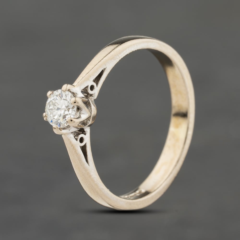 Pre-Owned 9ct White Gold 0.25ct Brilliant Cut Diamond Solitaire Ring 41482479