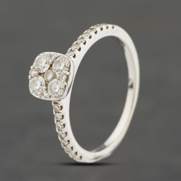 Pre-Owned 18ct White Gold 0.65ct Diamond Cluster Ring 41482493