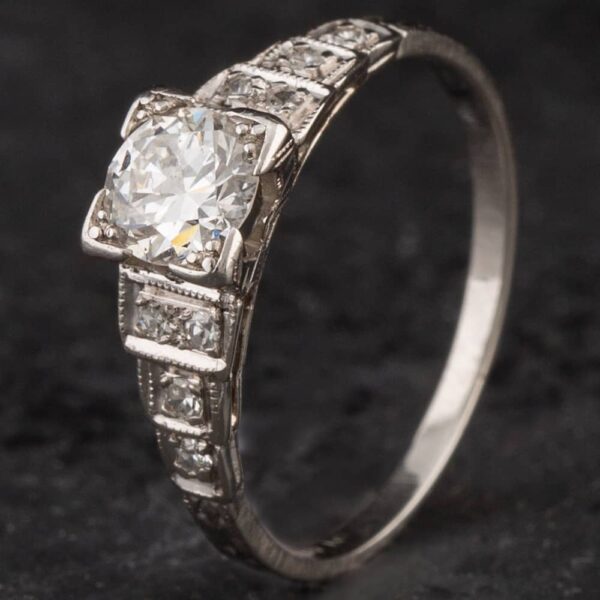 Pre-Owned Vintage Platinum Brilliant Cut Diamond Shoulder Set Solitaire Ring 4148749