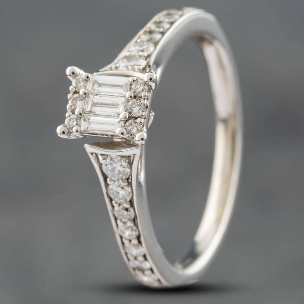 Pre-Owned 9ct White Gold Diamond Baguette & Brilliant Cut Diamonds Cluster Ring 4148952