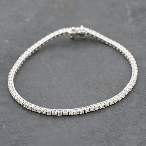 Pre-Owned 14ct White Gold 4.00ct Brilliant Cut Diamond 7 Inch Tennis Bracelet 43071017