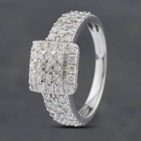 Pre-Owned 14ct White Gold 1.15ct Brilliant Cut Diamond Cluster Ring 43121212
