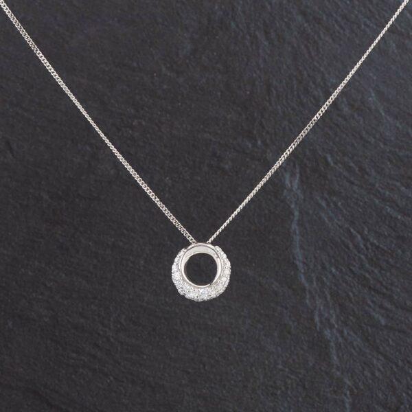 Pre-Owned Platinum Graduated Round Diamond Pendant 4314003