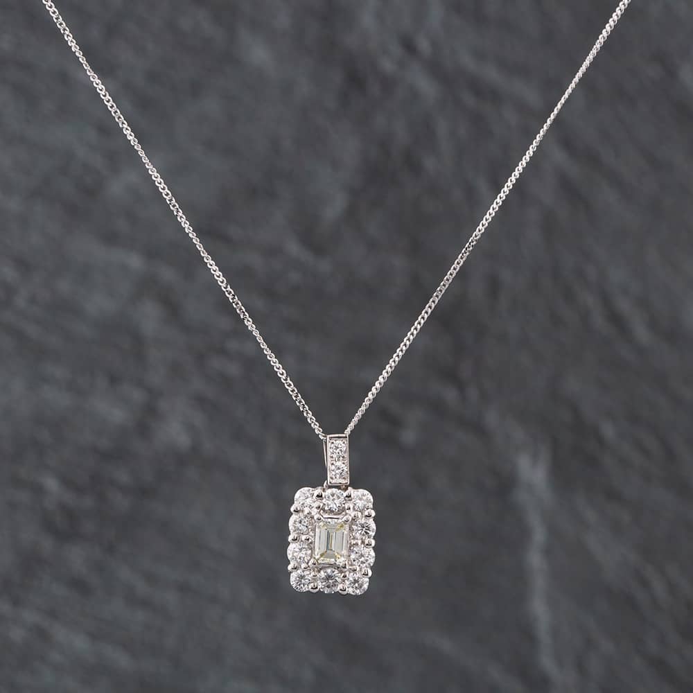 Pre-Owned Platinum 0.90ct Diamond Rectangular Cluster Pendant & 18 Inch Curb Chain 43141070